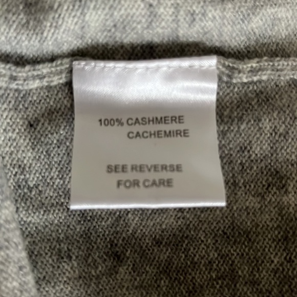 VGUC Tara Jarmon 100% cashmere sweater - Picture 7 of 8